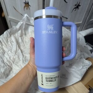 New STANLEY Quencher H2.0 Flowstate Tumbler cup 30 OZ Hydrangea